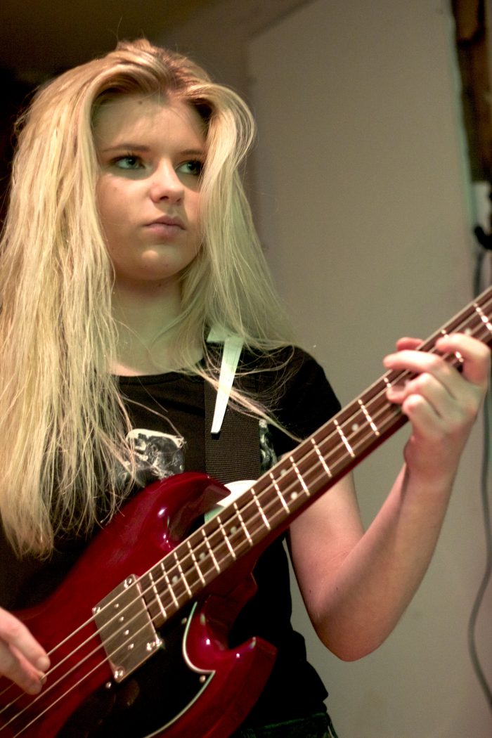 Bass Guitar Lessons in Manchester Maunders School Of Music